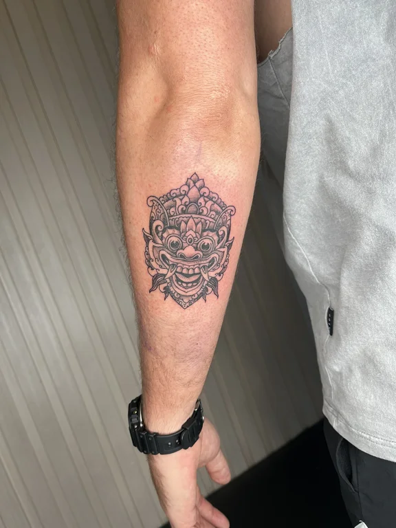 mandala balinese deity balinese pattern cloud dotwork black grey heavy shading tattoo Canggu Bali