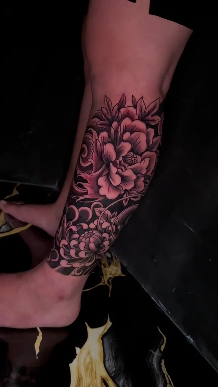 peony flower full leg big tattoo tattoo canggu bali