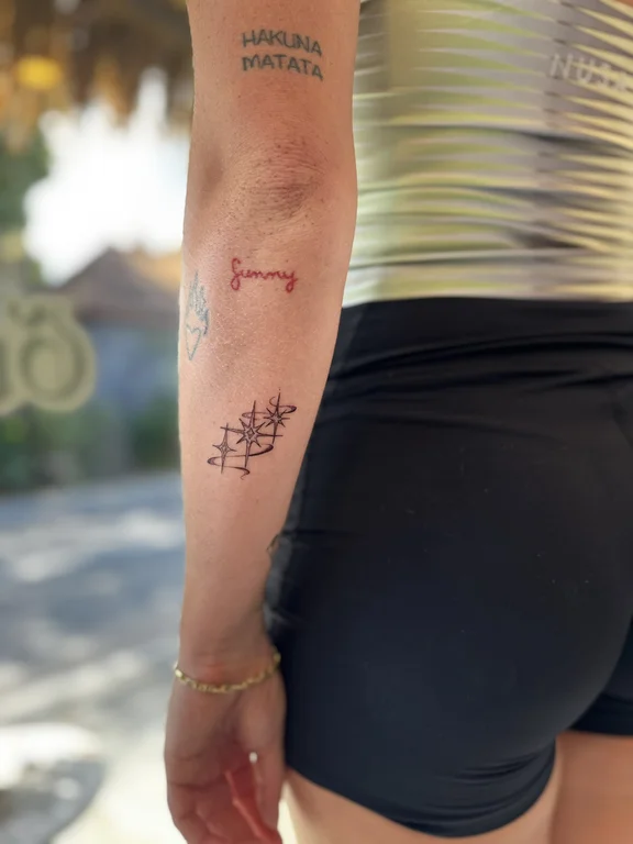 abstract fine line woman dotwork minimal linework bold line elegant tattoo Canggu Bali
