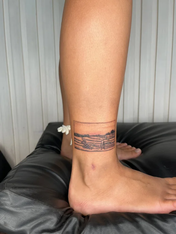 abstract fine line woman thin line wave bold line soft shading minimal tattoo Canggu Bali