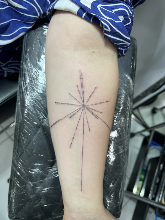geometric minimalist man fine line minimal bold line dotwork thin line tattoo Canggu Bali