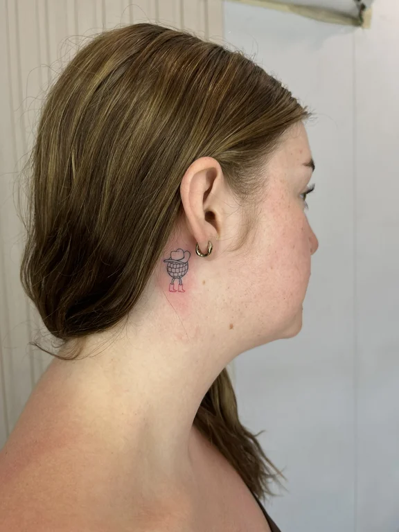 portrait minimalist face dotwork moon fine line wave soft shading tattoo Canggu Bali